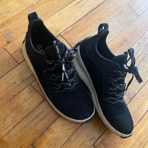 SOREL BLACK WHITE HAND-CRAFTED Sneakers GORG LUX
